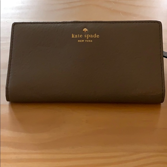 Kate Spade Wallet: Cobble Hill Haregray (026) - Picture 3 of 5
